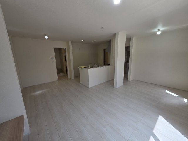 リーブルガーデン．S　鴻巣鎌塚　の居間・リビング|現地リビング（2026年04月20日）撮影