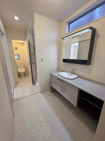 リーブルガーデン．S　鴻巣鎌塚　の独立洗面台|現地洗面所（2026年04月20日）撮影