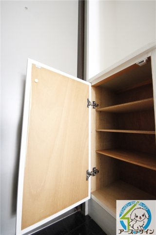 メゾンドアルカディアの収納|※類似部屋