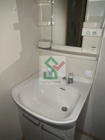 ノーヴァひばりが丘の独立洗面台