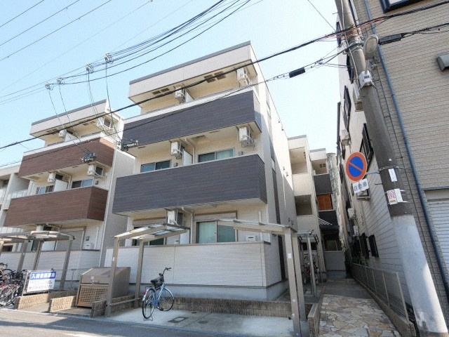 フジパレス鶴見Ⅱ番館の外観