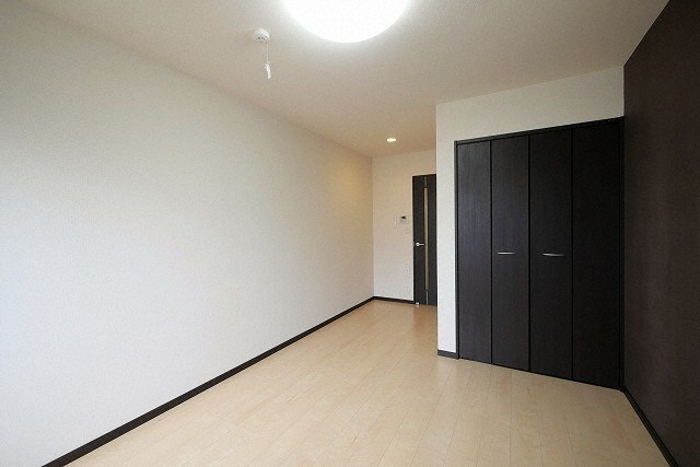 フジパレス鶴見Ⅱ番館の居間・リビング