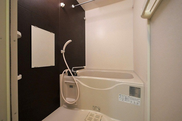 フジパレス鶴見Ⅱ番館の浴室