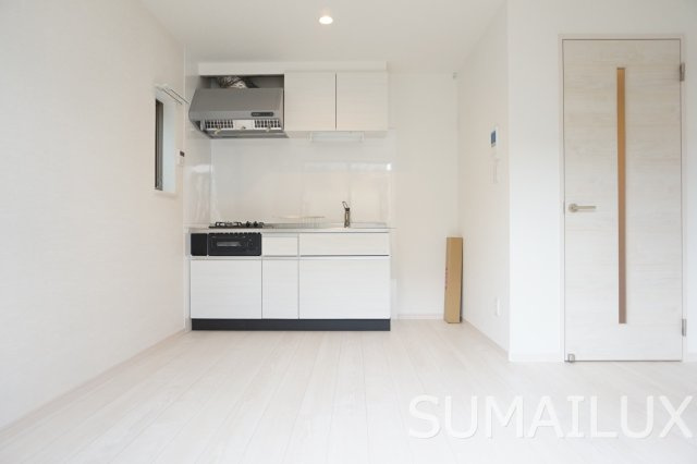 熊本市中央区岡田町のアパートの居間・リビング