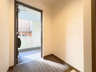 【玄関】 | トレ・ビバース上山手公園Ⅲ