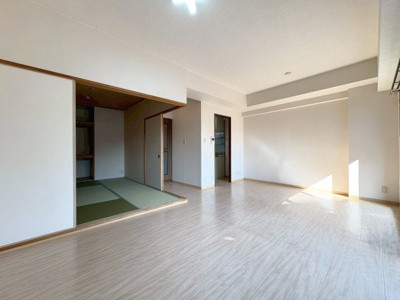 【居間・リビング】 | トレ・ビバース上山手公園Ⅲ