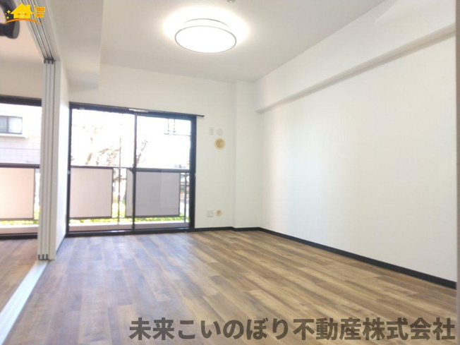 【居間・リビング】 | ライオンズガーデン花崎Ｊ棟 | 解放感のある広々LDKで大切な家族との時間が過ごせます。