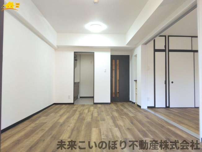 【居間・リビング】 | ライオンズガーデン花崎Ｊ棟 | 一日の中で多くの時間を過すことになるリビングダイニングだからこそ、いつも穏やかな空間であることが必然。爽やかな通風と採光を存分に感じる事が出来る空間です。