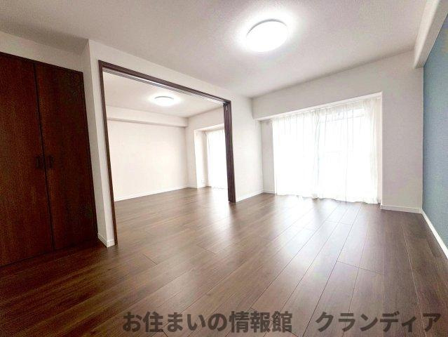 エンゼルハイム鹿浜第6の居間・リビング|ドキドキの新生活も、安心してスタート。ぴったりの住まいを見つけませんか？クランディアが一緒に住まい選びをサポートします‼　まずは、お気軽にお問合せください　＃クランディア