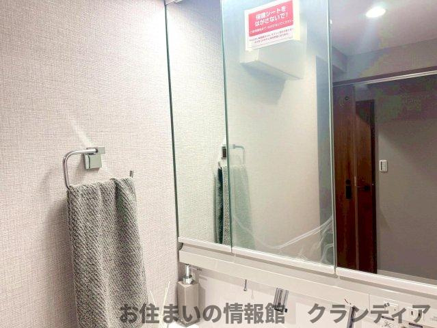 エンゼルハイム鹿浜第6の独立洗面台|ドキドキの新生活も、安心してスタート。ぴったりの住まいを見つけませんか？クランディアが一緒に住まい選びをサポートします‼　まずは、お気軽にお問合せください　＃クランディア