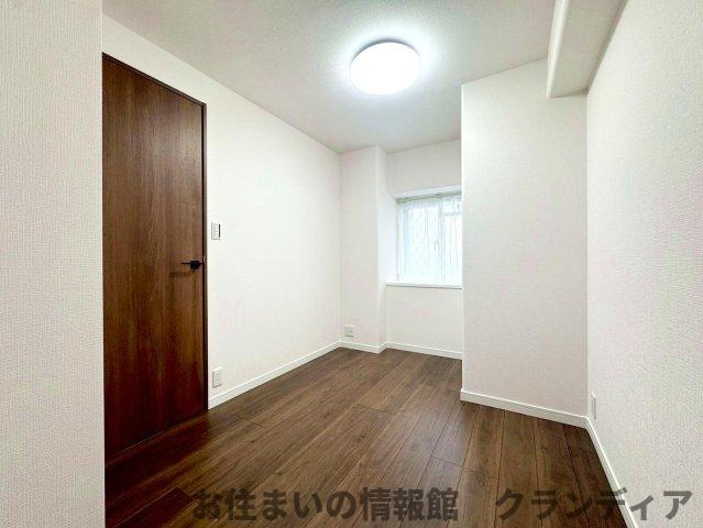 エンゼルハイム鹿浜第6の洋室|ドキドキの新生活も、安心してスタート。ぴったりの住まいを見つけませんか？クランディアが一緒に住まい選びをサポートします‼　まずは、お気軽にお問合せください　＃クランディア