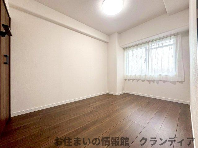 エンゼルハイム鹿浜第6の洋室|ドキドキの新生活も、安心してスタート。ぴったりの住まいを見つけませんか？クランディアが一緒に住まい選びをサポートします‼　まずは、お気軽にお問合せください　＃クランディア