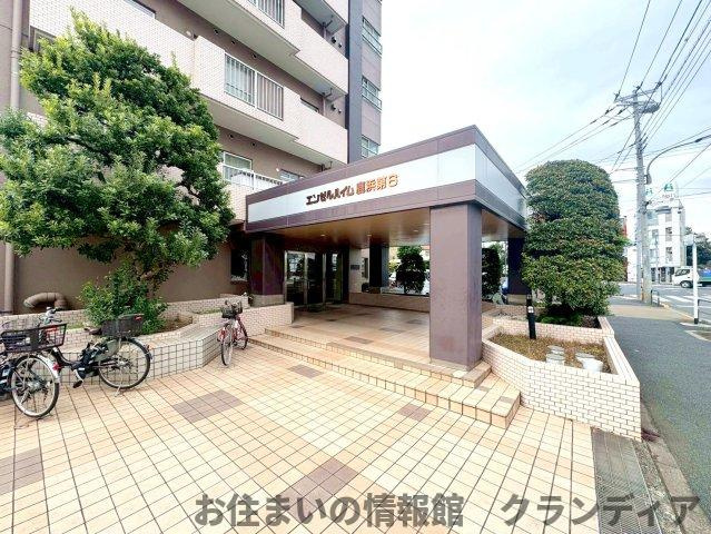 エンゼルハイム鹿浜第6のエントランス|ドキドキの新生活も、安心してスタート。ぴったりの住まいを見つけませんか？クランディアが一緒に住まい選びをサポートします‼　まずは、お気軽にお問合せください　＃クランディア