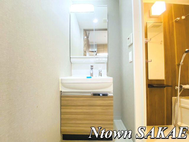【独立洗面台】 | メイクス矢場町 | 独立洗面台、小物を置くことができて便利です