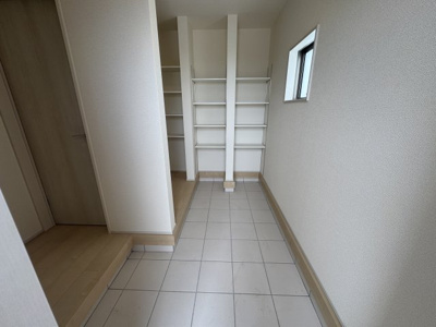 【玄関】 | 糸満市真壁　第2（全4棟）2号棟 | ※同仕様写真です