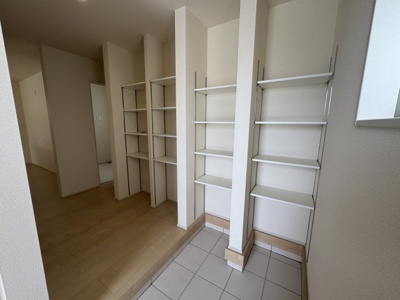 【玄関】 | 糸満市真壁　第2（全4棟）2号棟 | ※同仕様写真です