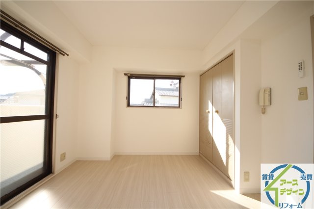 パレス西江井ヶ島の居間・リビング|※類似写真