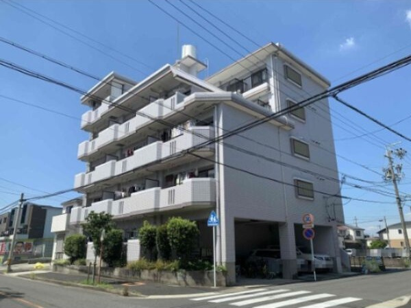 赤坪小菅ビルの外観