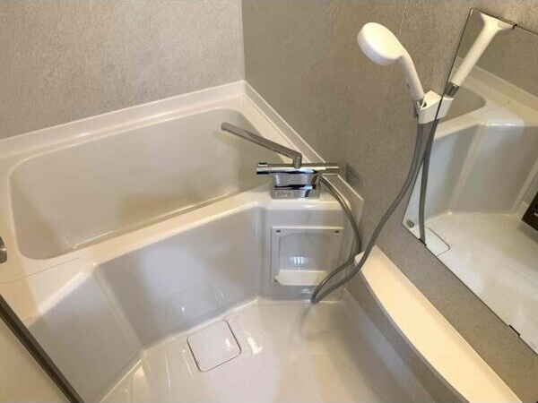 赤坪小菅ビルの浴室