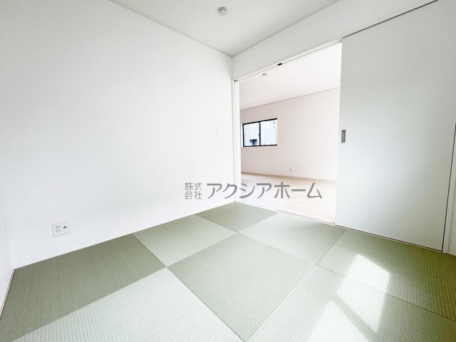 飯能市双柳・全14棟　新築一戸建　12号棟　～LDK16.2帖～の和室|1階　和室　4.5帖