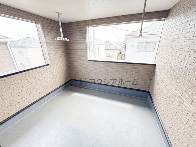 飯能市双柳・全14棟　新築一戸建　12号棟　～LDK16.2帖～のバルコニー