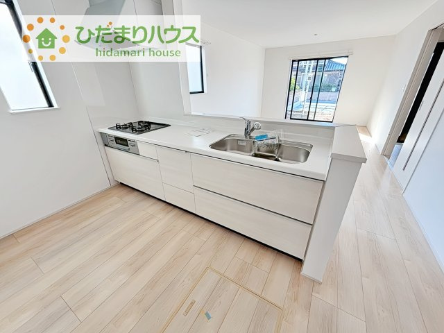 【キッチン】 | 土浦市右籾2448番　新築戸建　D号棟 | 3口コンロでお料理する時間も短くなりそうですね(*‘∀‘)