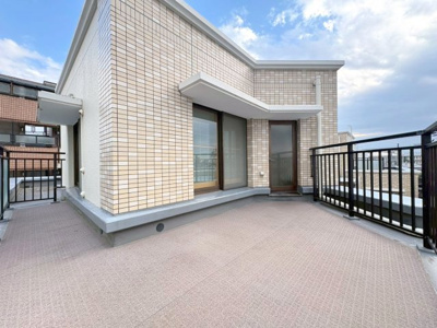 【バルコニー】 | アジュール上野西