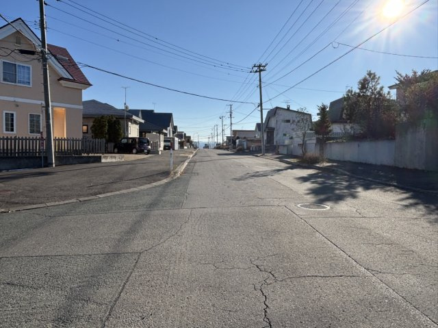 【前面道路含む現地写真】の画像