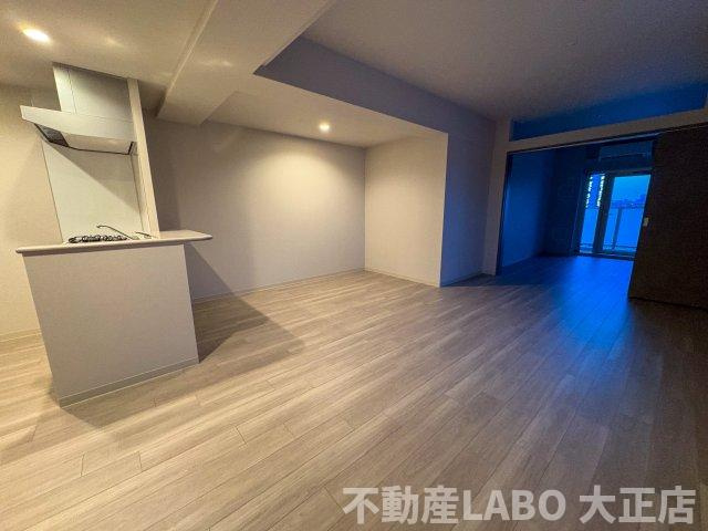 Park Lane Kujoの居間・リビング