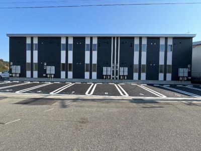 【駐車場】 | ルビアベルデ | 外観写真（昼）