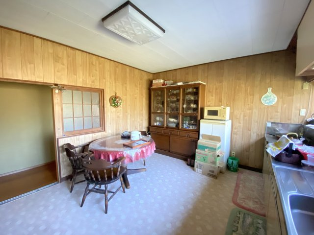 茂原市本納　中古戸建の居間・リビング