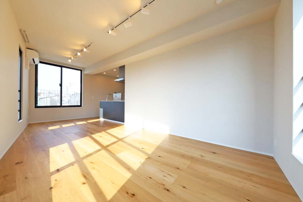 【居間・リビング】