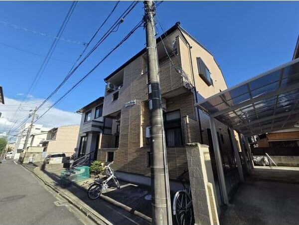 ハルミハイツのエントランス