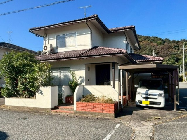 【中古　戸建て】気高町下坂本の画像