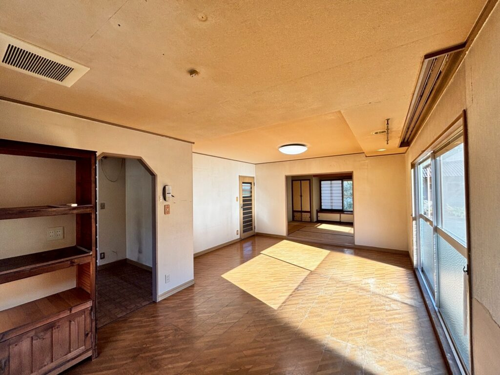 【居間・リビング】の画像