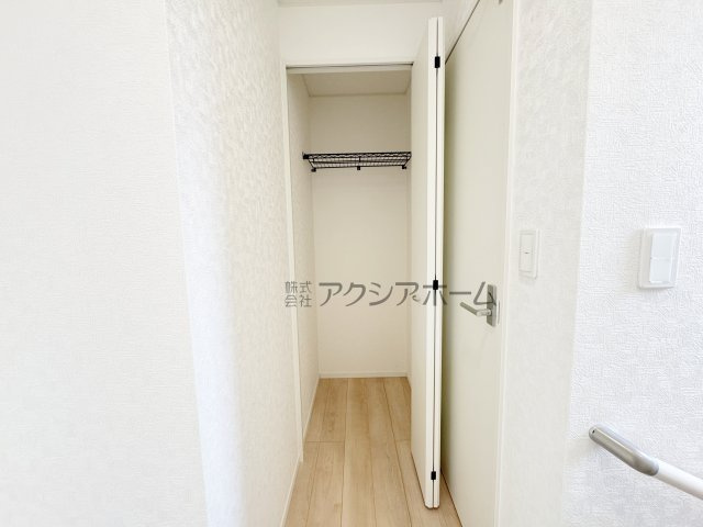 飯能市双柳・全14棟　新築一戸建　13号棟　～LDK16.2帖～の収納