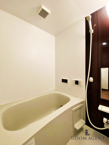 Creo栄生伍番館の浴室