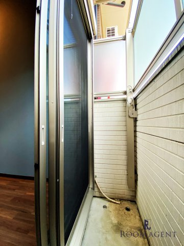 Creo栄生伍番館のバルコニー