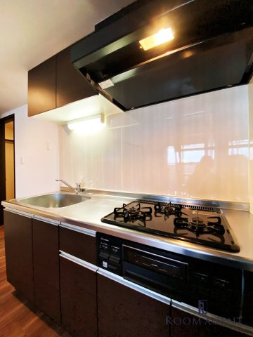 Creo栄生伍番館のキッチン