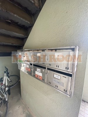 日信コーポの外観