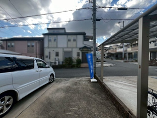 【前面道路含む現地写真】 | 御池台４丁　中古一戸建