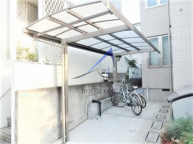 Ｌｉｅｎ　ｄｅ　ｆａｍｉｌｌｅ