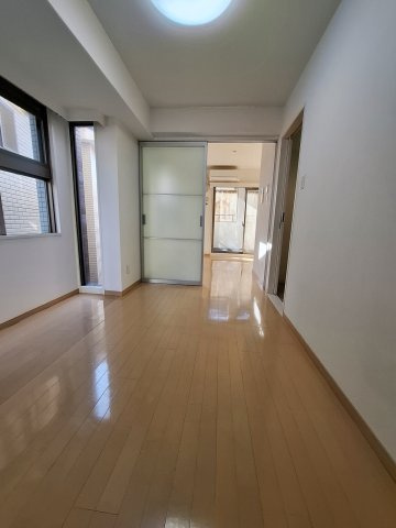 ラウル甲子園口の居間・リビング