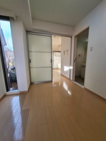 ラウル甲子園口の居間・リビング