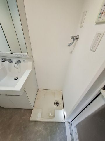 ラウル甲子園口の洗面所