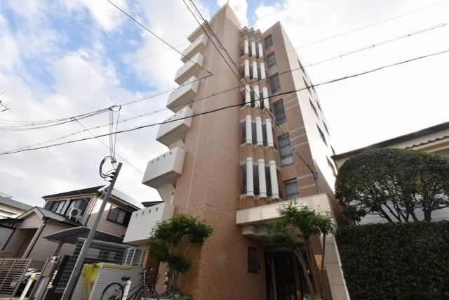 ラウル甲子園口の外観