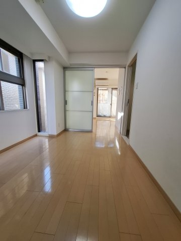 ラウル甲子園口の居間・リビング