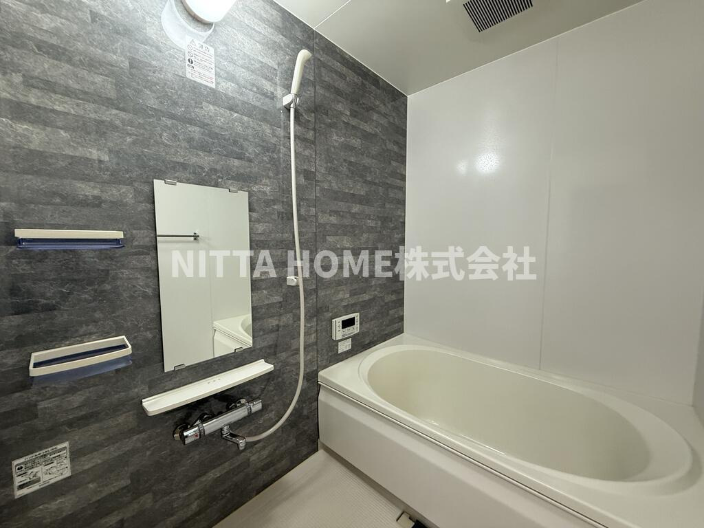 メゾン・グランドゥールⅢの浴室|清潔感のあるバスルームがうれしい☆彡