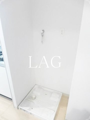 【設備】 | ｔ－ｒｏｏｔ | 室内洗濯機置き場です。