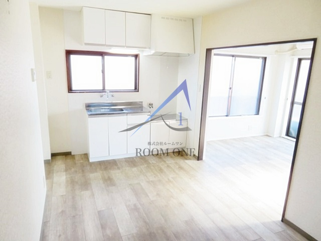 グリーンハウスの居間・リビング|洋室のお部屋です。